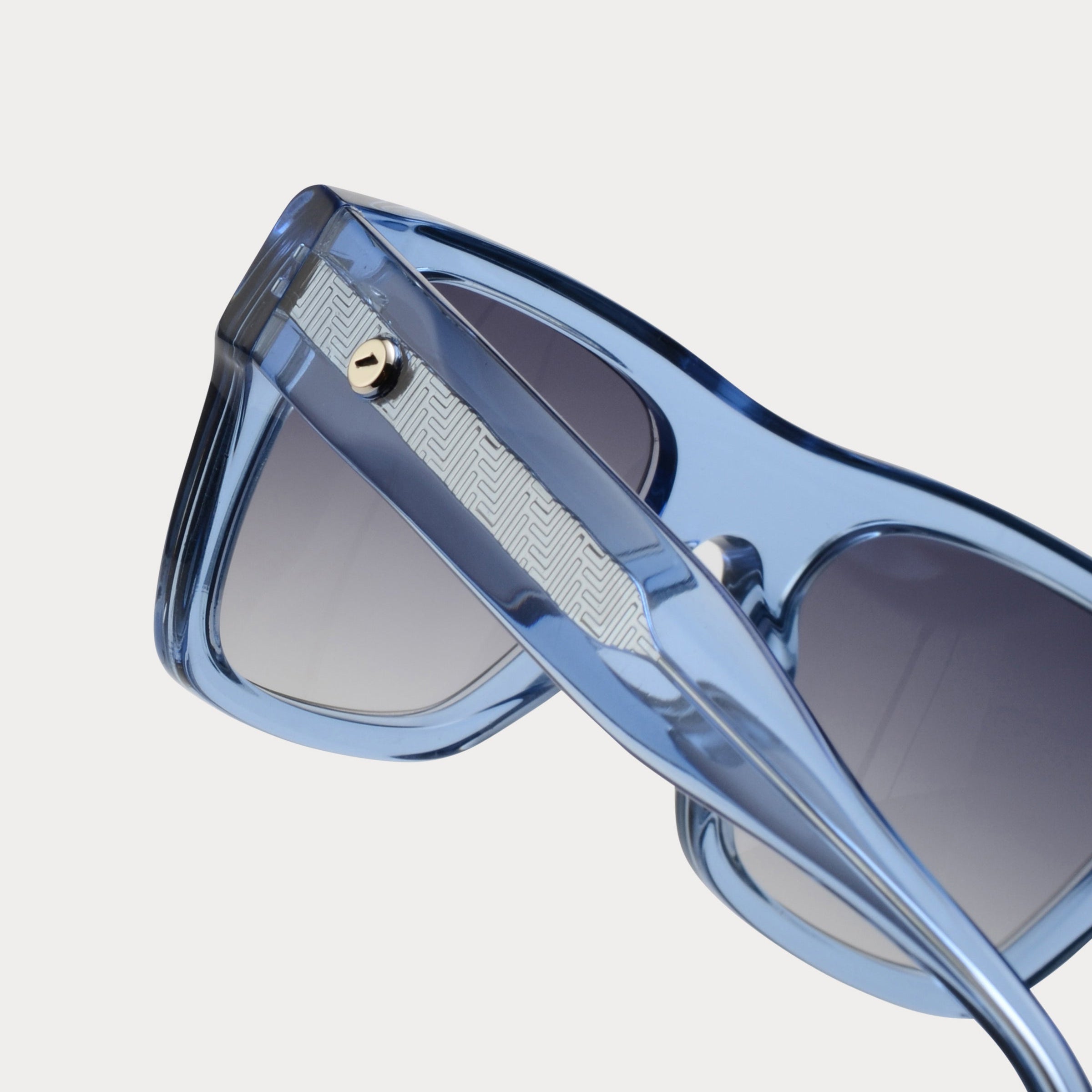 HYÈRES SAPPHIRE BLUE 4