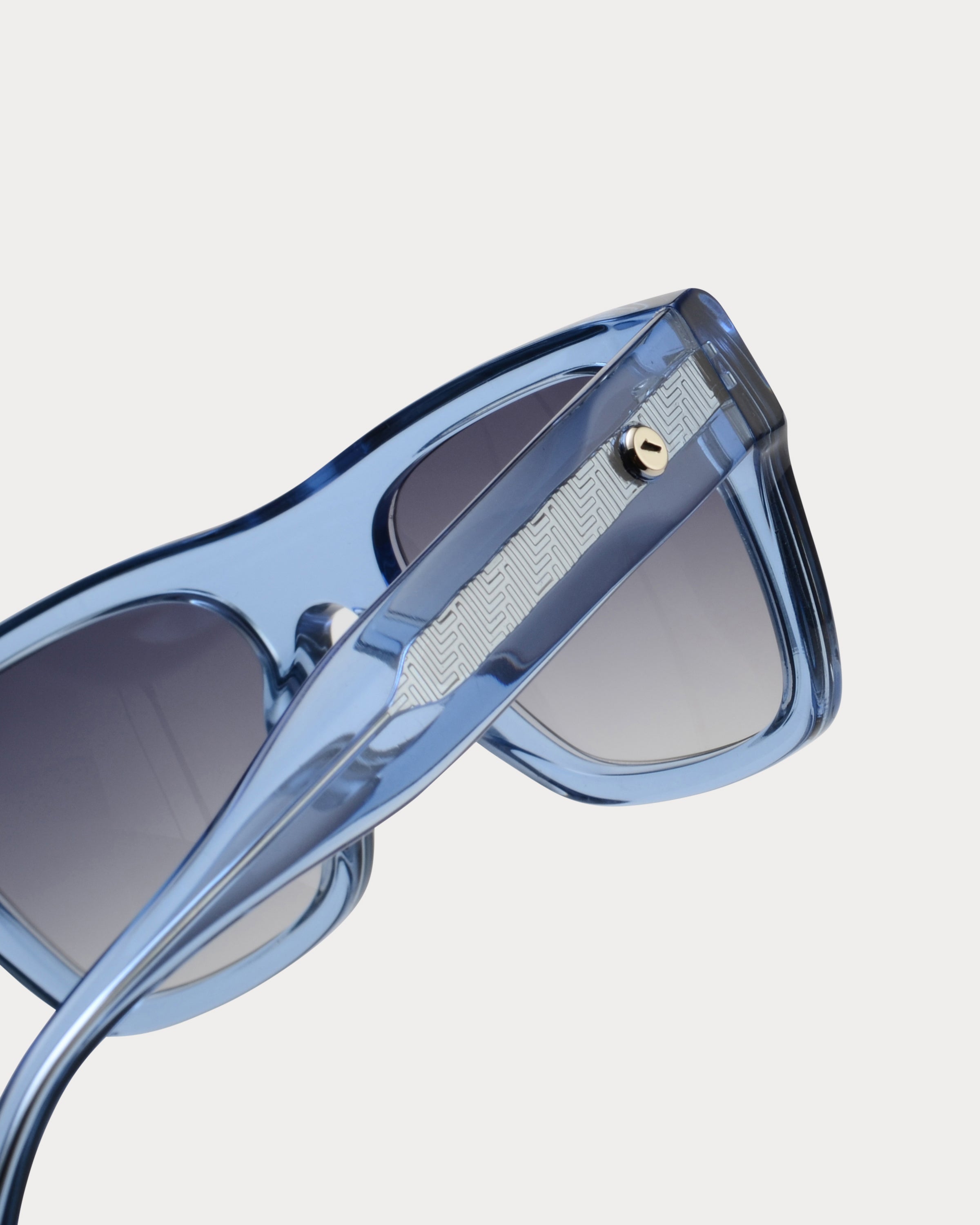 HYÈRES SAPPHIRE BLUE 4