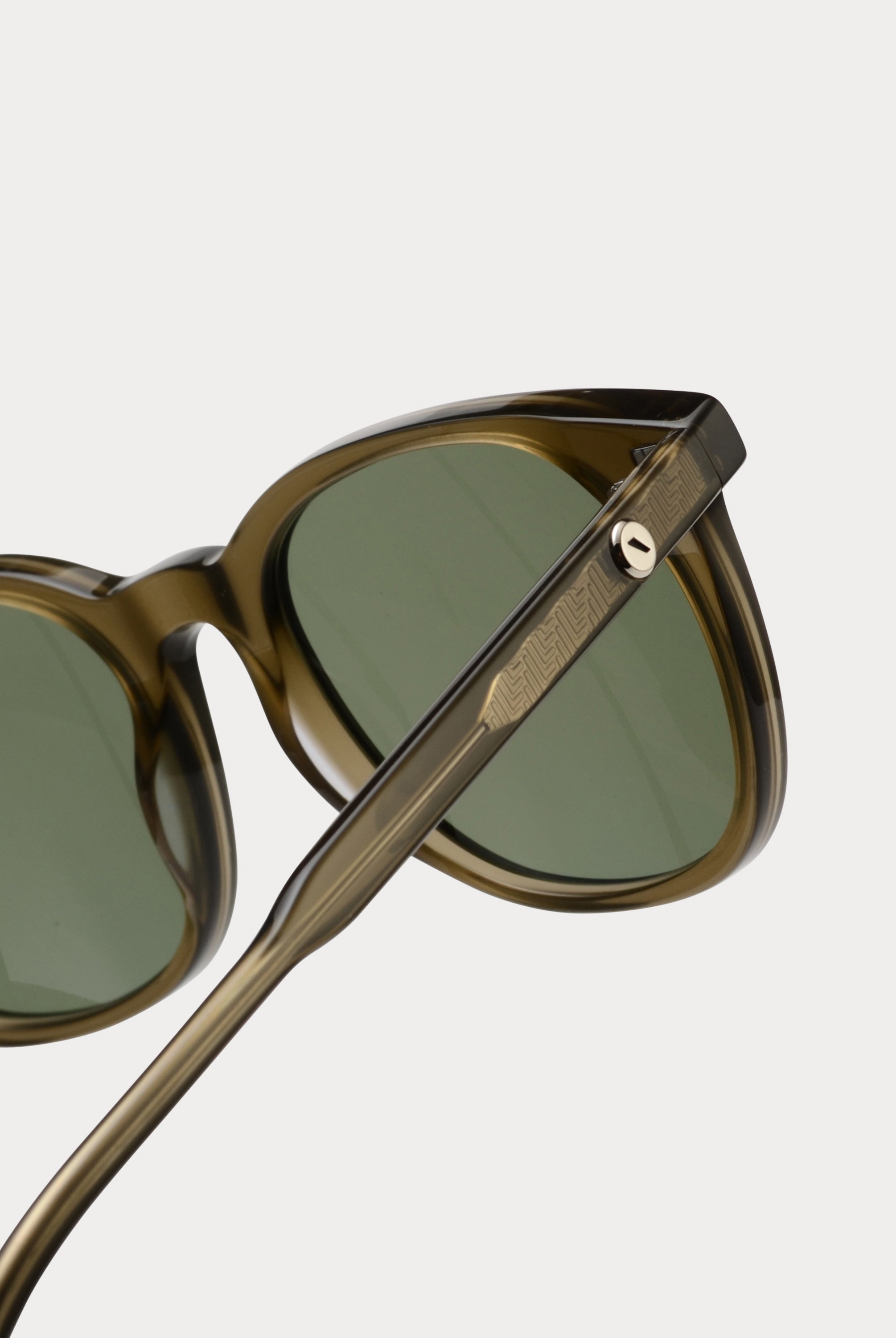 MENTON OLIVE GREEN 4